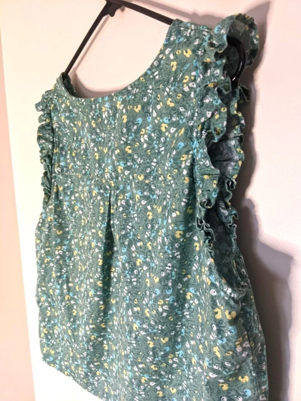ANA Womens Shirt XXL Green Ruffle Tank Top V Neck Sleeveless Flowy Calico Floral - Picture 3 of 6